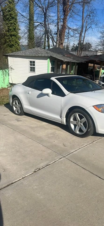 2009 Mitsubishi Eclipse - Image 3 of 8