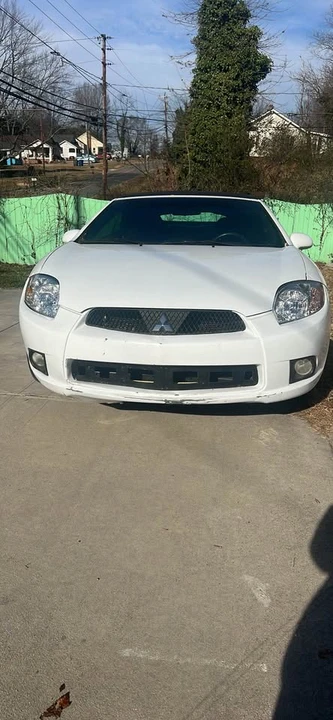 2009 Mitsubishi Eclipse - Image 4 of 8