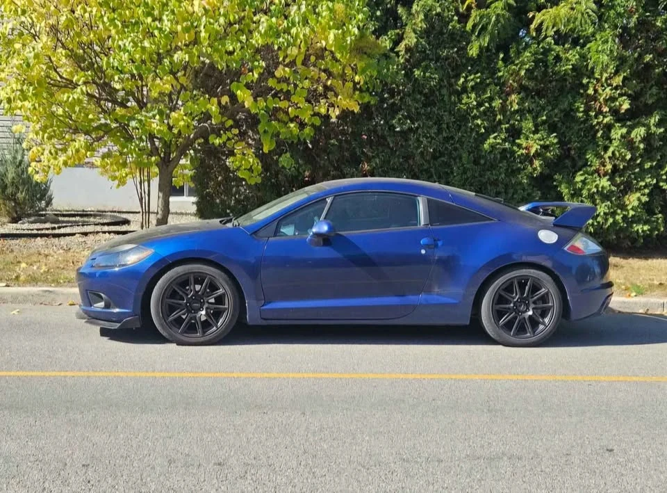 2009 Mitsubishi Eclipse 4th Gen - Image 2 of 8