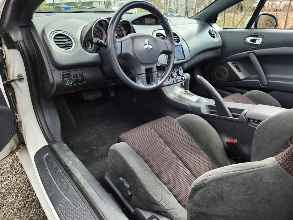2009 Mitsubishi Eclipse 4th Gen - Image 5 of 9