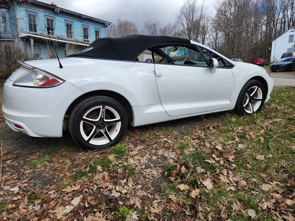 2009 Mitsubishi Eclipse 4th Gen - Image 3 of 9