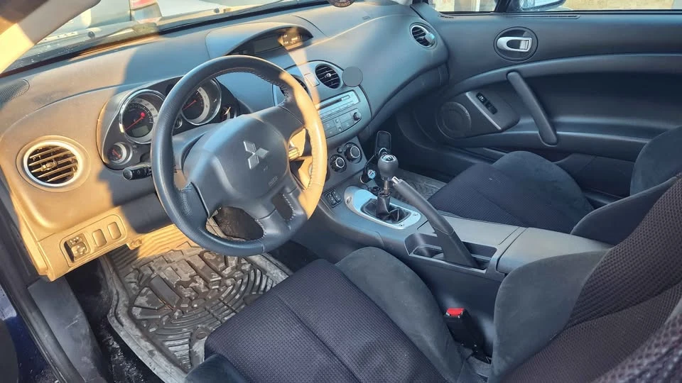 2009 Mitsubishi Eclipse 4th Gen - Image 6 of 8