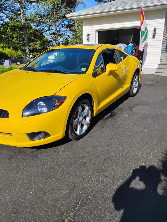 2009 Mitsubishi Eclipse 4th Gen - Image 2 of 15
