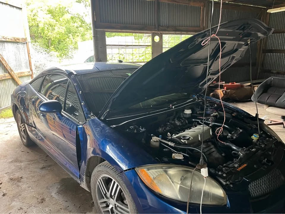 2009 Mitsubishi Eclipse 4th Gen - Image 2 of 3