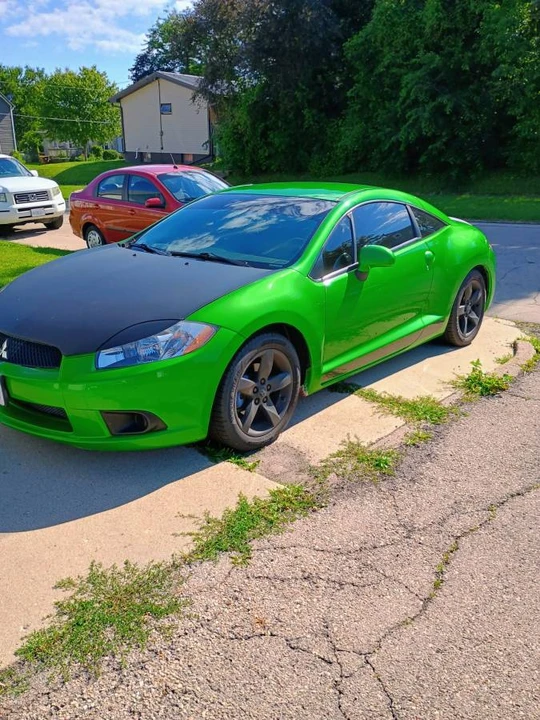 2009 Mitsubishi Eclipse 4th Gen - Image 2 of 23
