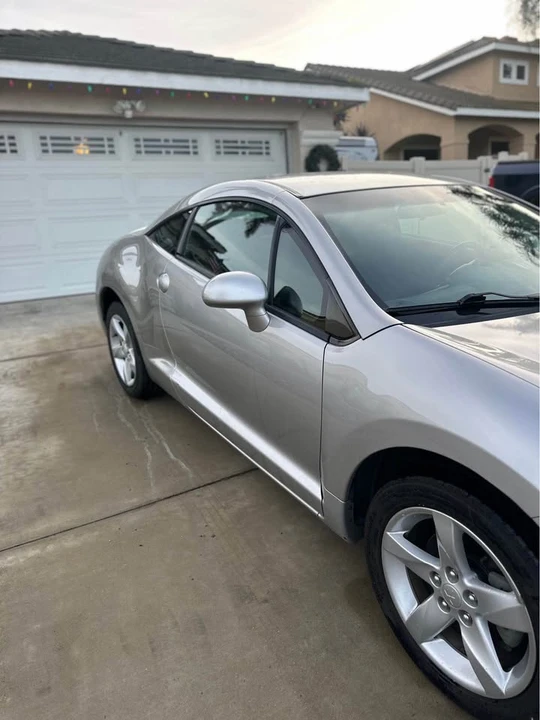 2009 Mitsubishi Eclipse 4th Gen - Image 2 of 12