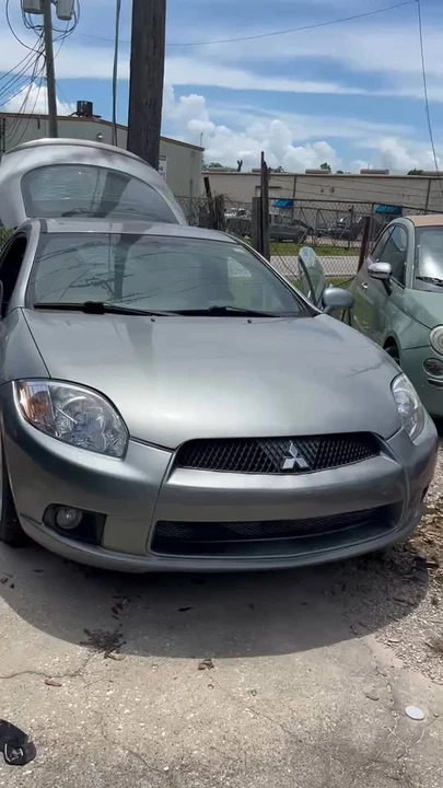 2009 Mitsubishi Eclipse 4th Gen - Image 2 of 2