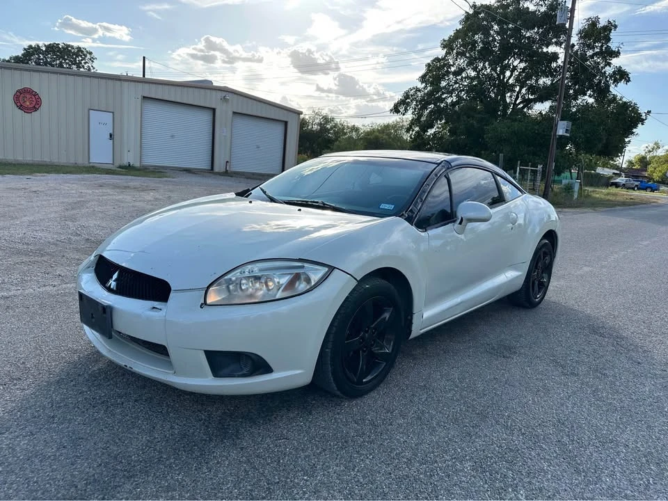 2009 Mitsubishi Eclipse 4th Gen - Image 2 of 11