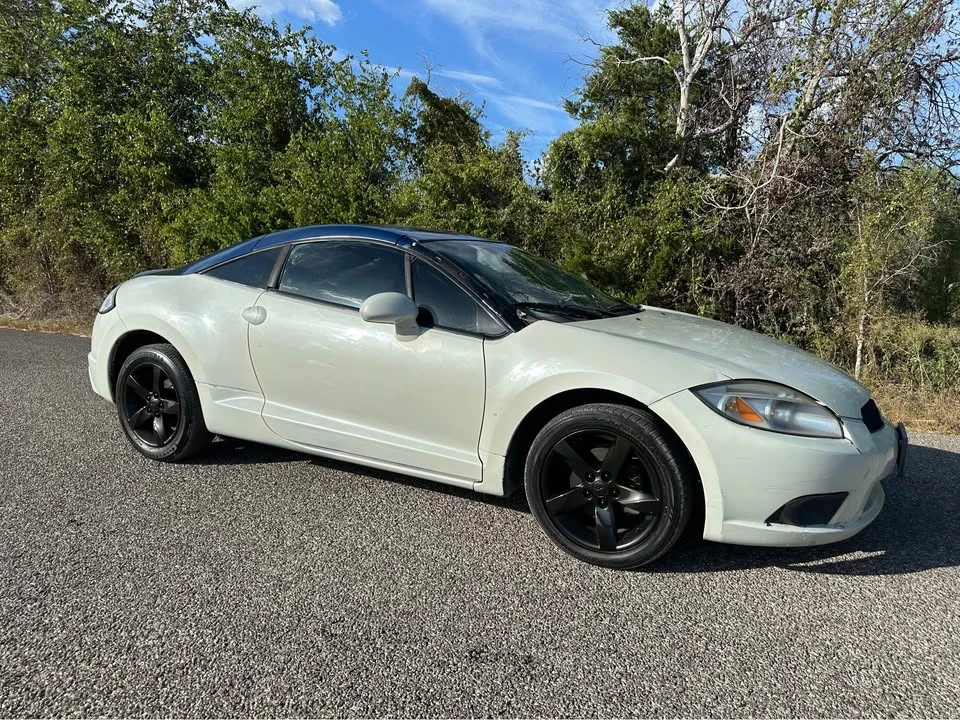 2009 Mitsubishi Eclipse 4th Gen - Image 9 of 11
