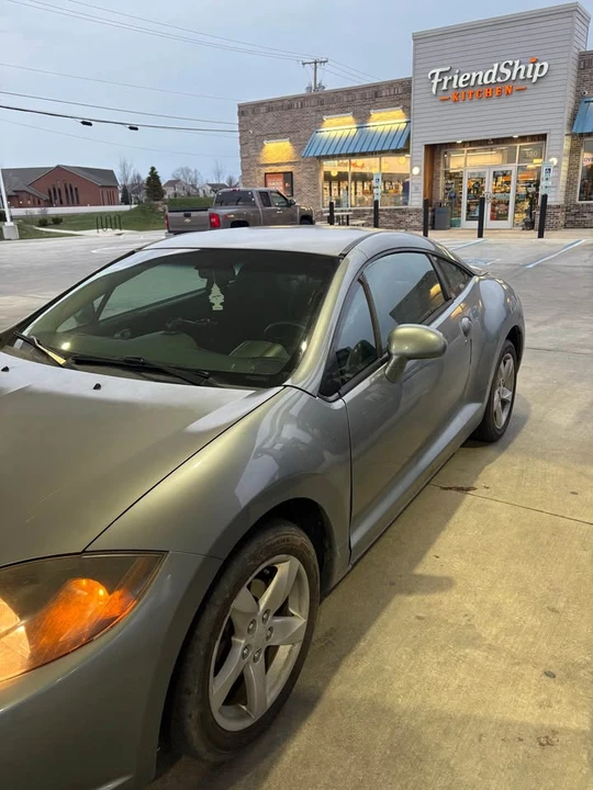 2009 Mitsubishi Eclipse 4th Gen - Image 5 of 11