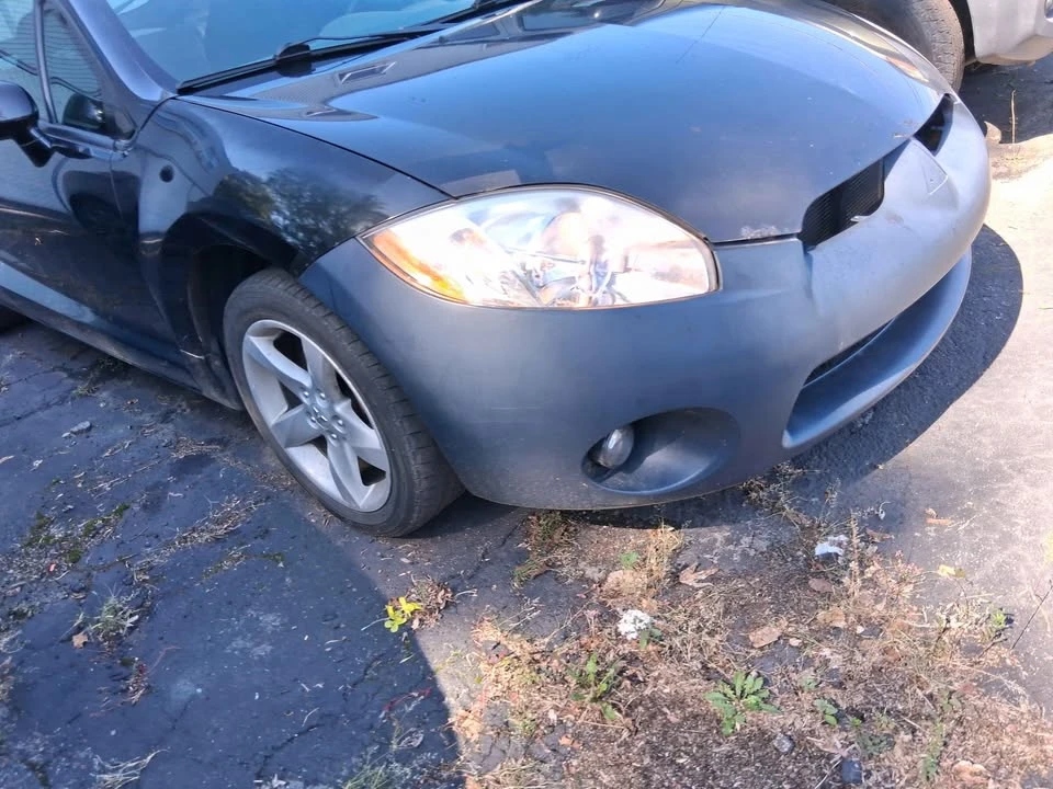 2009 Mitsubishi Eclipse 4th Gen - Image 2 of 8