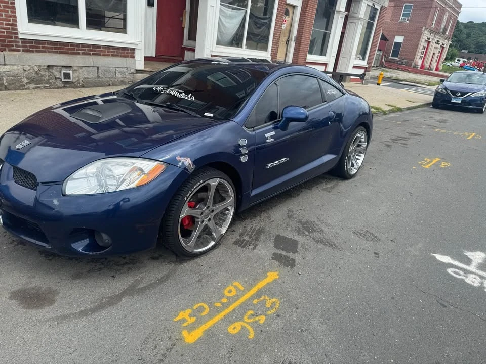 2009 Mitsubishi Eclipse 4th Gen - Image 2 of 5