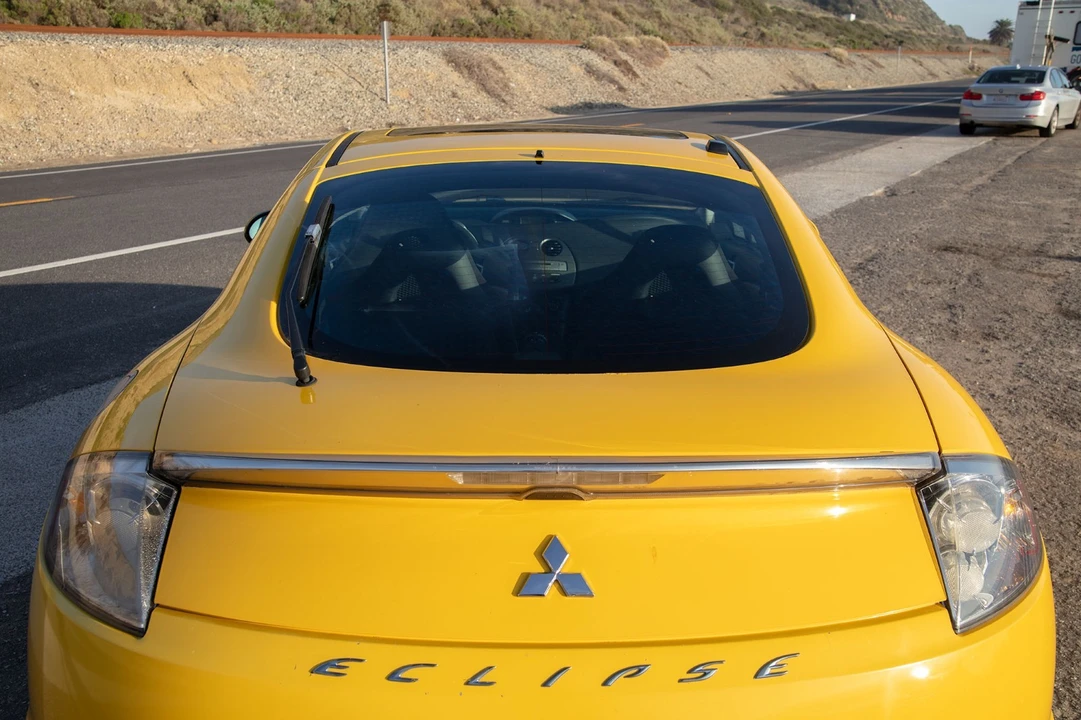 2009 Mitsubishi Eclipse 4th Gen - Image 3 of 11