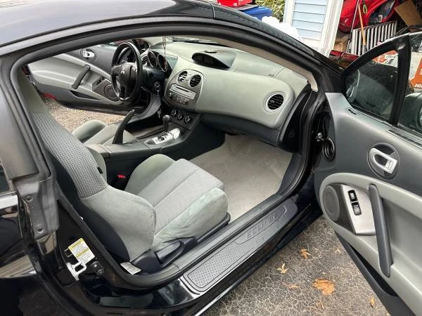 2009 Mitsubishi Eclipse - Image 2 of 8