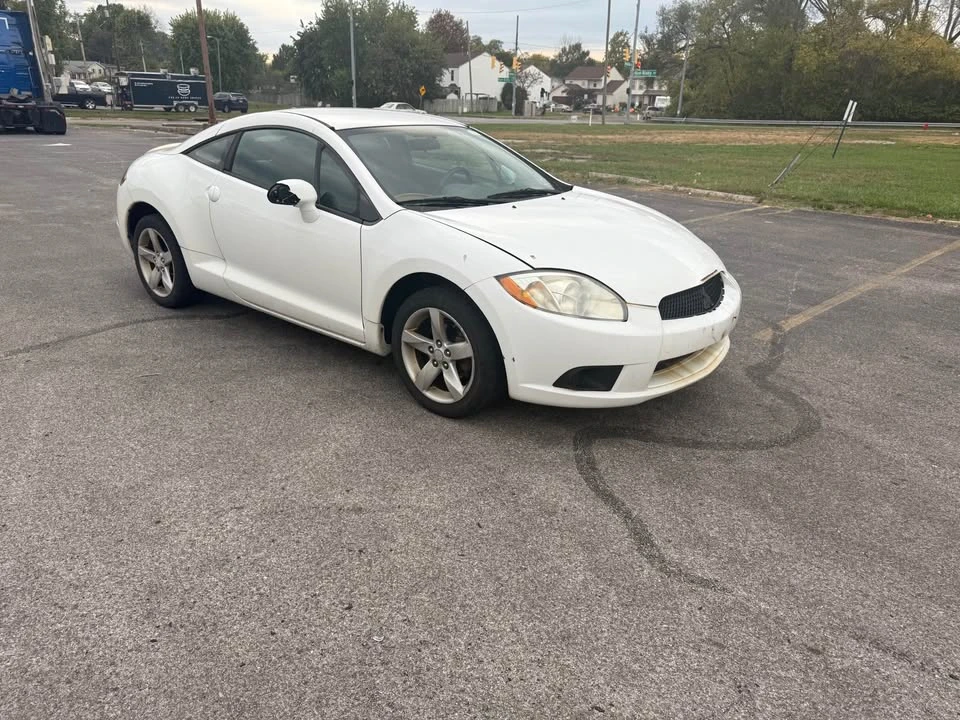 2009 Mitsubishi Eclipse 4th Gen - Image 2 of 8