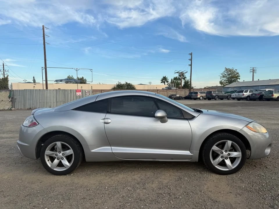 2009 Mitsubishi Eclipse - Image 6 of 15