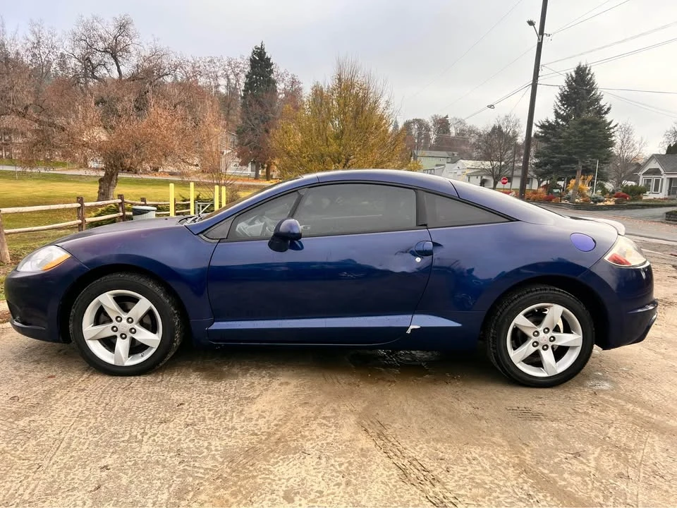 2009 Mitsubishi Eclipse 4th Gen - Image 2 of 8