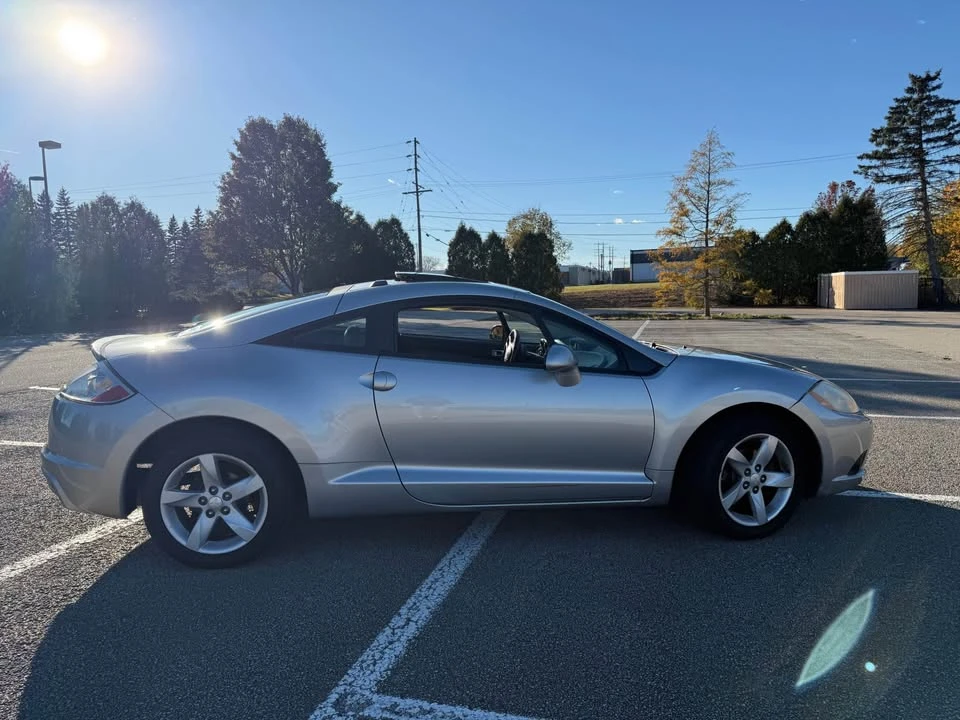 2009 Mitsubishi Eclipse 4th Gen - Image 3 of 10