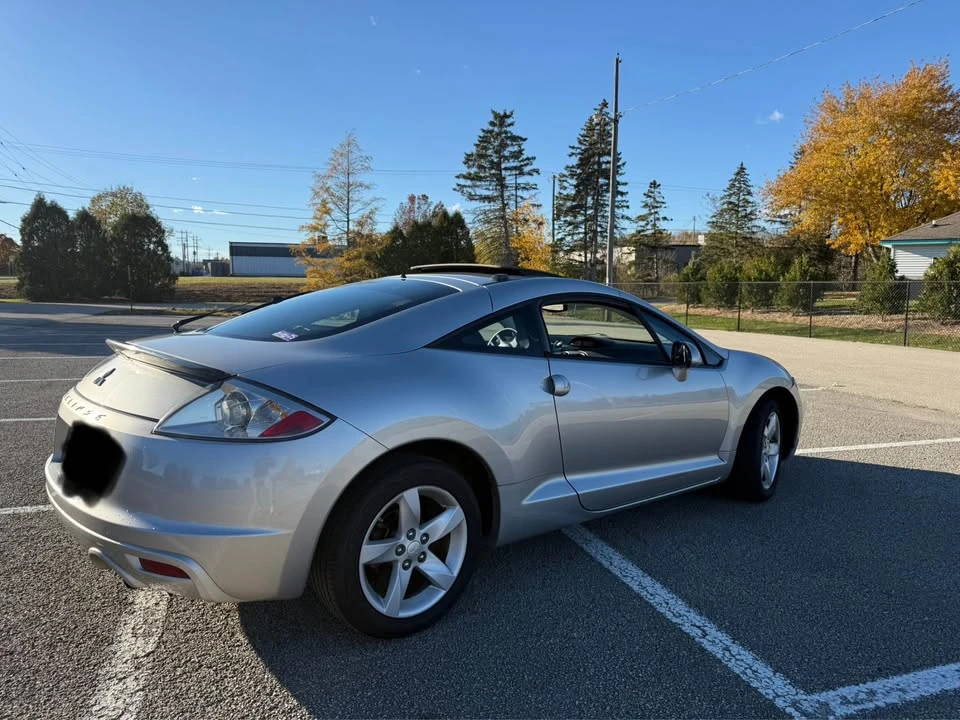 2009 Mitsubishi Eclipse 4th Gen - Image 4 of 10