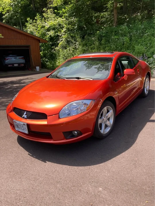 2009 Mitsubishi Eclipse 4th Gen - Image 2 of 6