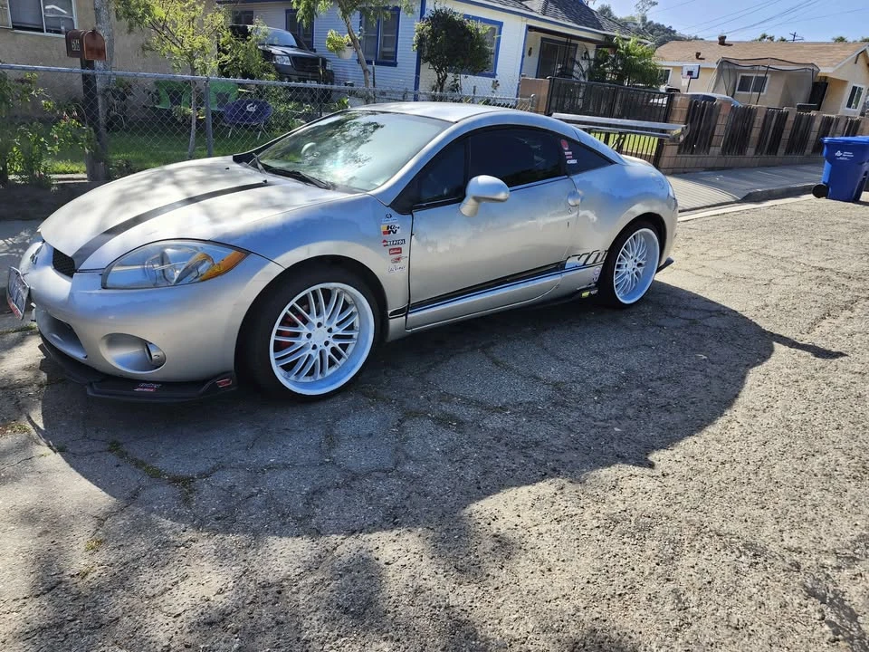 2009 Mitsubishi Eclipse 4th Gen - Image 5 of 10