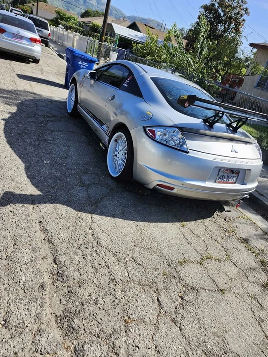 2009 Mitsubishi Eclipse 4th Gen - Image 9 of 10