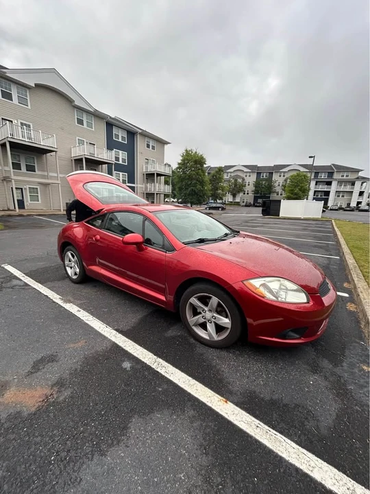 2009 Mitsubishi Eclipse 4th Gen - Image 2 of 7