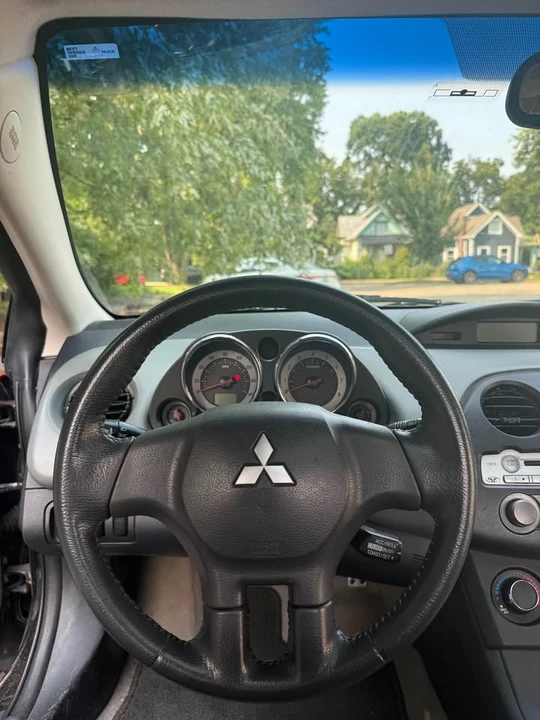 2009 Mitsubishi Eclipse 4th Gen - Image 14 of 17