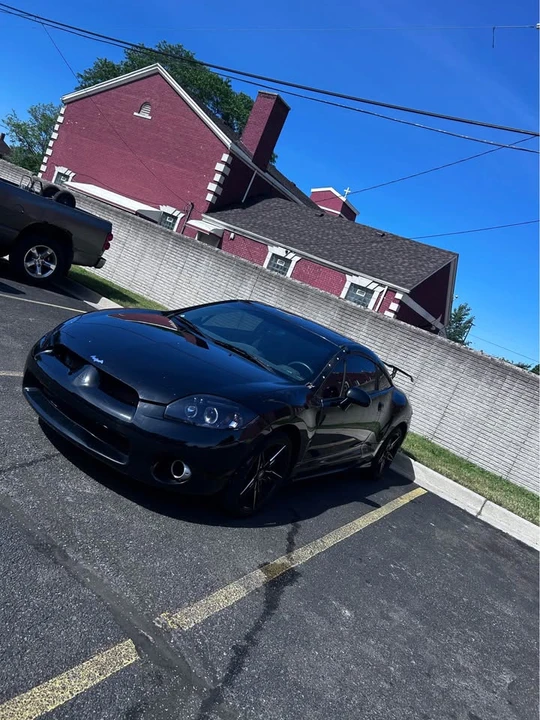 2009 Mitsubishi Eclipse 4th Gen - Image 3 of 4