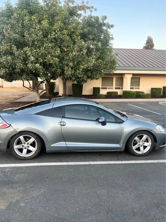 2009 Mitsubishi Eclipse 4th Gen - Image 5 of 9