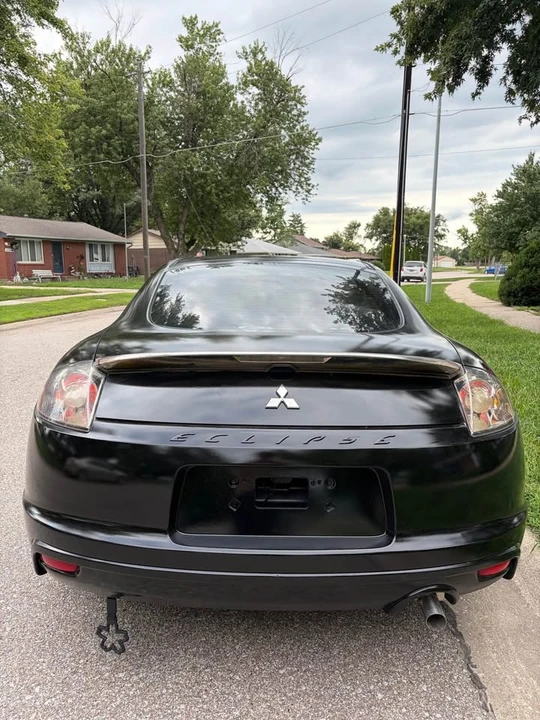 2009 Mitsubishi Eclipse 4th Gen - Image 2 of 8