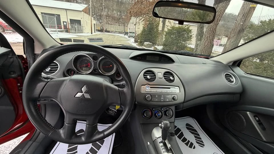 2009 Mitsubishi Eclipse 4th Gen - Image 8 of 12