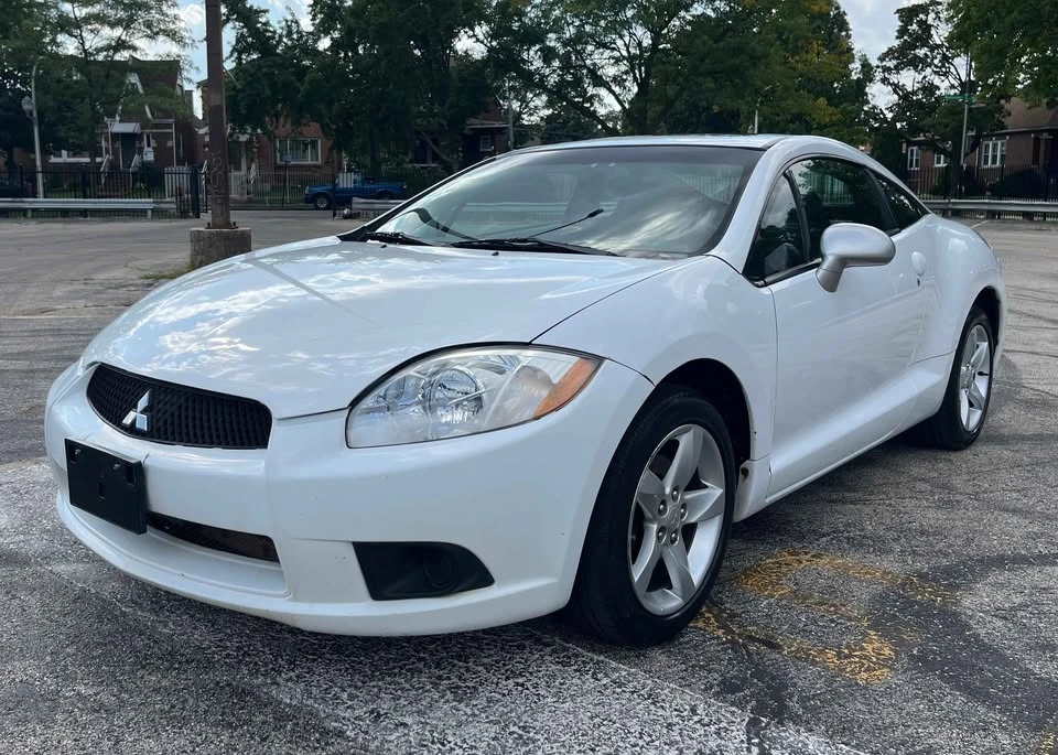 2009 Mitsubishi Eclipse 4th Gen - Image 2 of 15