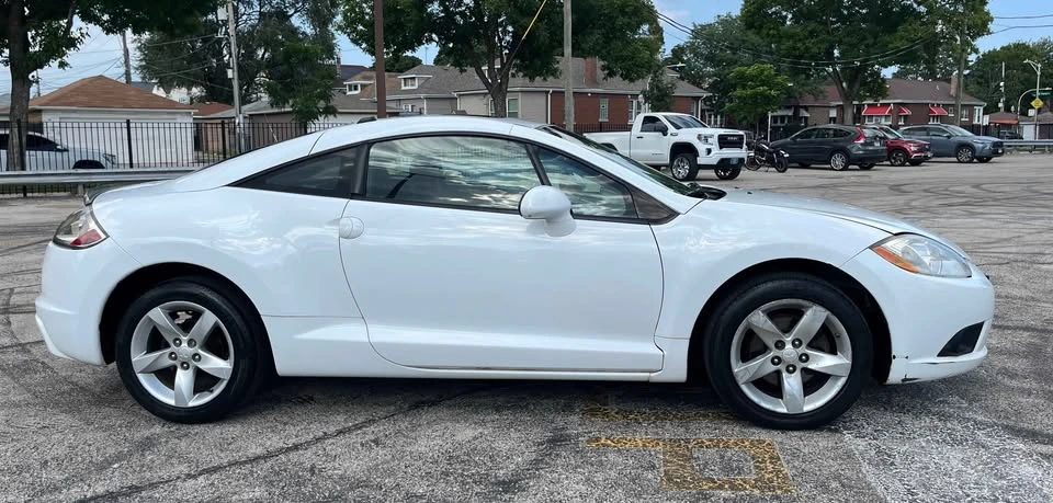 2009 Mitsubishi Eclipse 4th Gen - Image 4 of 15