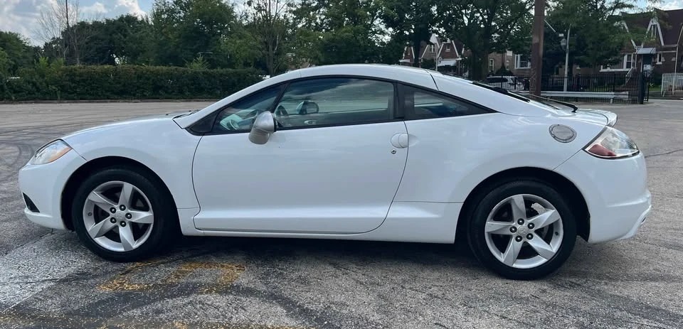 2009 Mitsubishi Eclipse 4th Gen - Image 2 of 16