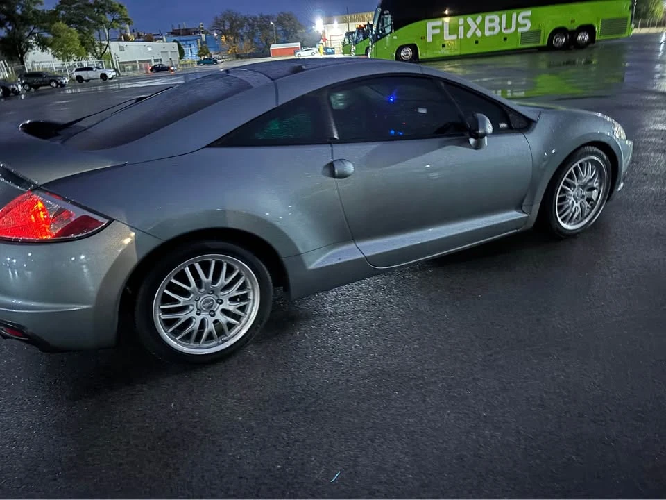 2009 Mitsubishi Eclipse 4th Gen - Image 4 of 7