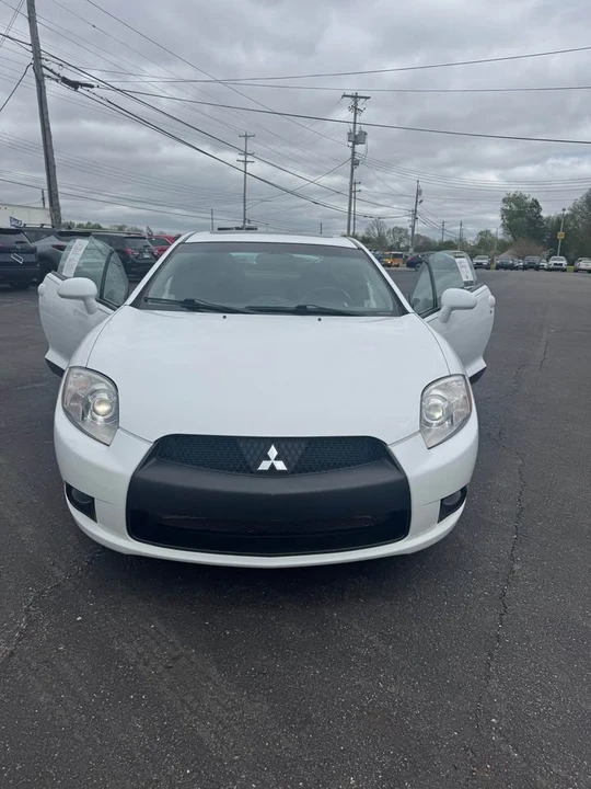 2009 Mitsubishi Eclipse 4th Gen - Image 2 of 9