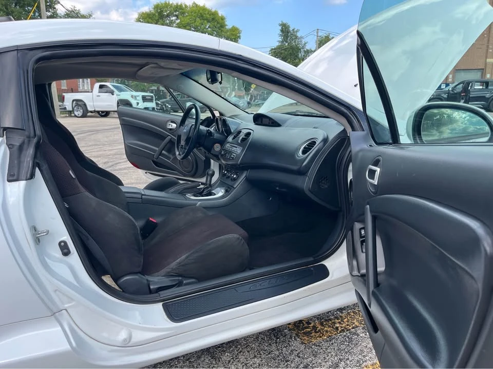 2009 Mitsubishi Eclipse 4th Gen - Image 11 of 16