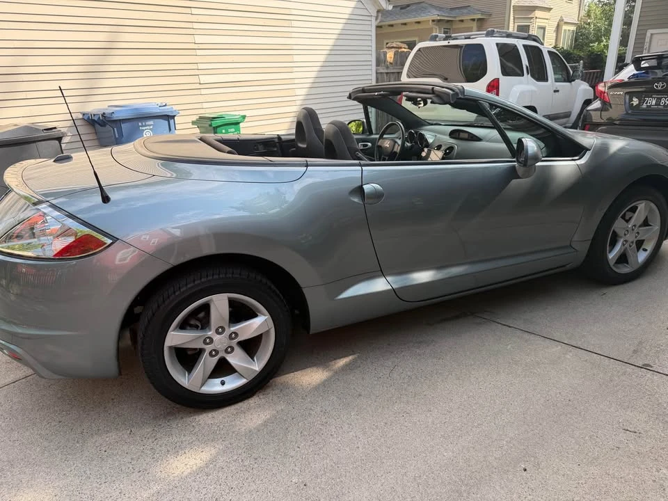 2009 Mitsubishi Eclipse 4th Gen - Image 2 of 20