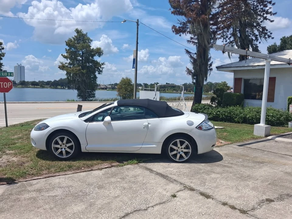 2009 Mitsubishi Eclipse 4th Gen - Image 2 of 2