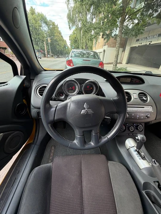 2009 Mitsubishi Eclipse 4th Gen - Image 8 of 10