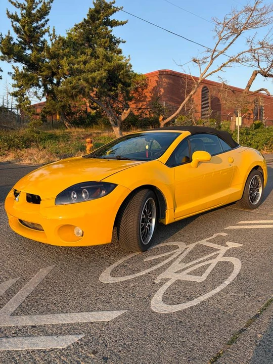 2009 Mitsubishi Eclipse 4th Gen - Image 2 of 10