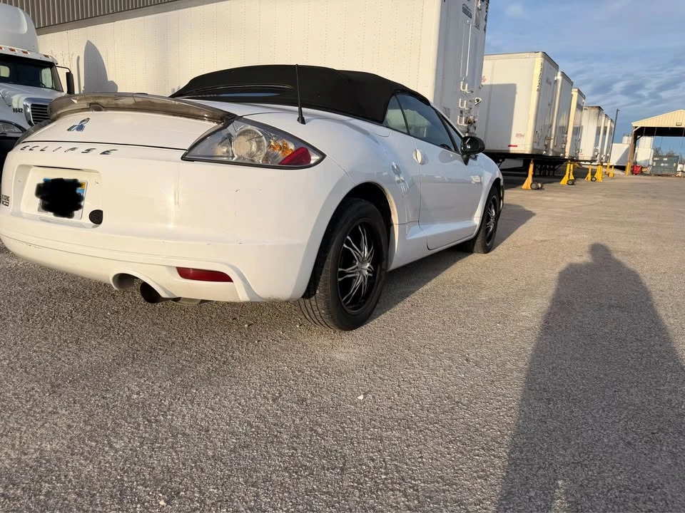 2009 Mitsubishi Eclipse 4th Gen - Image 4 of 8