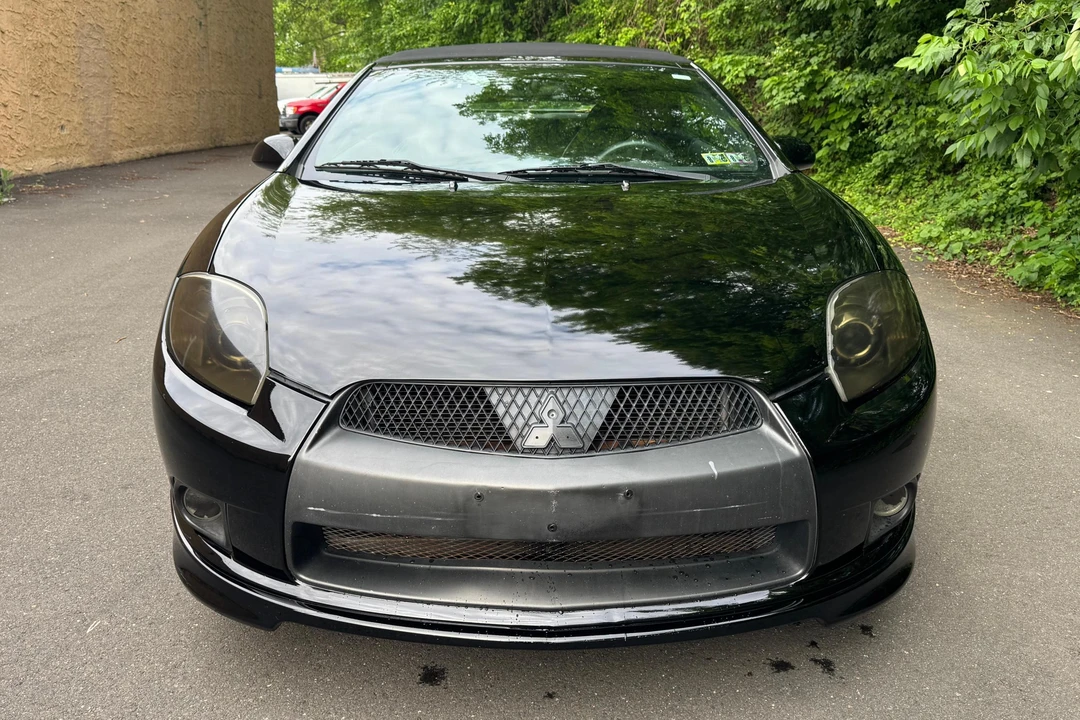 2009 Mitsubishi Eclipse 4th Gen - Image 2 of 31