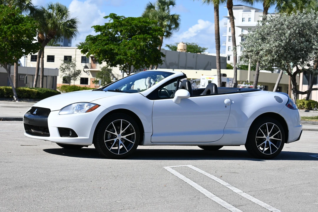 2009 Mitsubishi Eclipse 4th Gen - Image 9 of 31