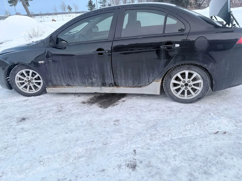2009 Mitsubishi Lancer - Image 5 of 7
