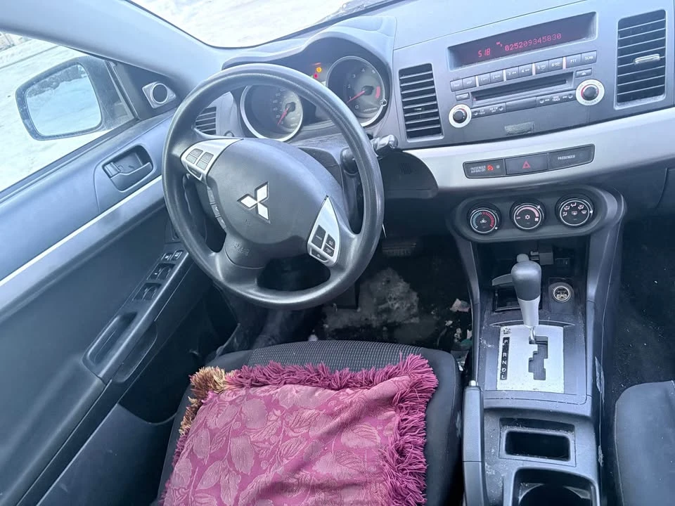 2009 Mitsubishi Lancer - Image 2 of 7