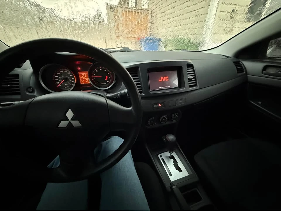 2009 Mitsubishi Lancer - Image 5 of 12