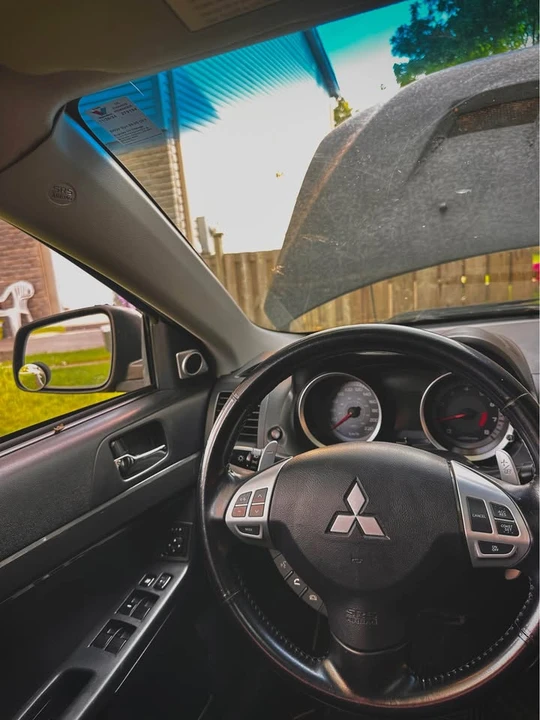2009 Mitsubishi Lancer - Image 11 of 12