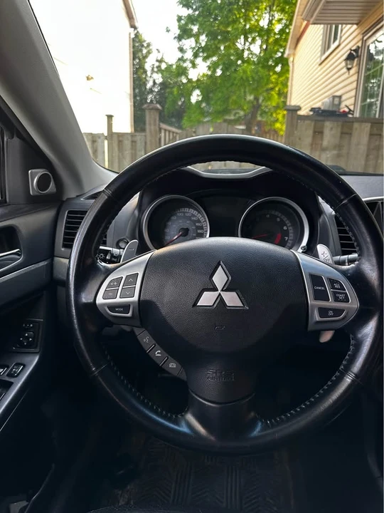 2009 Mitsubishi Lancer - Image 10 of 12